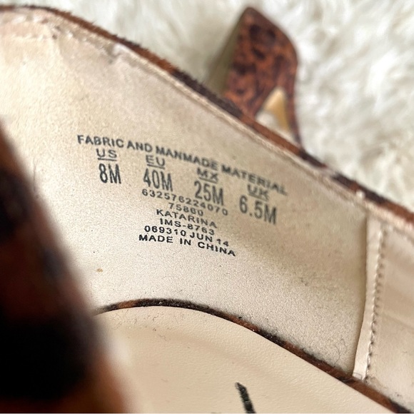 Leopard Print Kardashian Kollection Pointed Heels - Picture 9 of 9